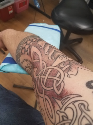 Tattoo Shop «Iron Lotus Tattoo», reviews and photos, 521 Pulaski Hwy A, Joppa, MD 21085, USA