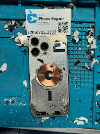 Seattle iPhone Repair - Photo 9 - Car repair in Seattle, WA, Seattle