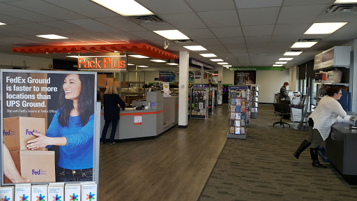 Print Shop «FedEx Office Print & Ship Center», reviews and photos, 17748 S Golden Rd, Golden, CO 80401, USA