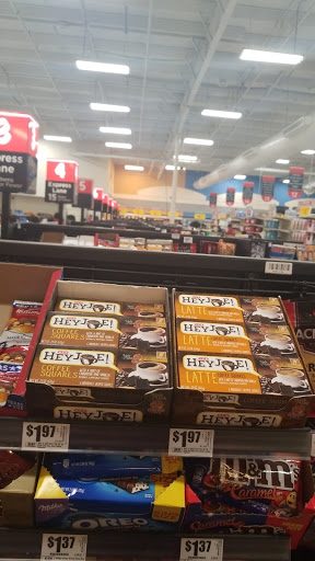 Grocery Store «H-E-B Grocery», reviews and photos, 209 N Texas Ave, Mercedes, TX 78570, USA