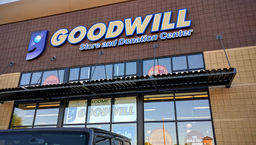 Thrift Store «Grand & Mountain View Goodwill Retail Store & Donation Center», reviews and photos