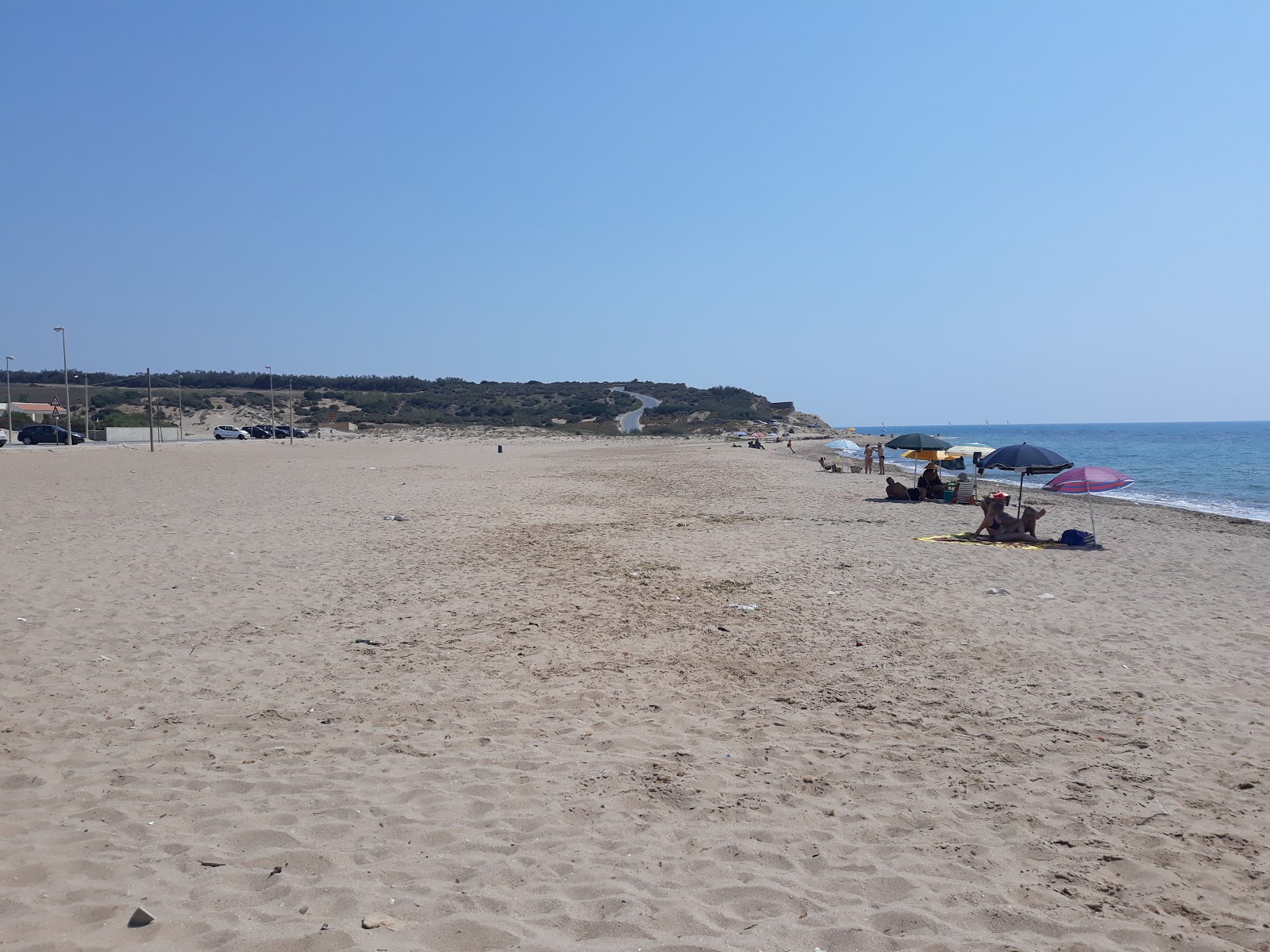 Spiaggia di Kamarina II'in fotoğrafı - rahatlamayı sevenler arasında popüler bir yer