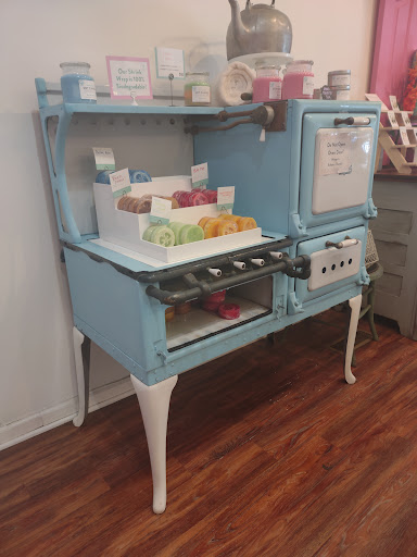 Cosmetics Store «Ladyburg Bath and Body Apothecary», reviews and photos, 726 Caroline St, Fredericksburg, VA 22401, USA