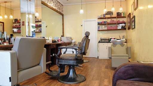 Peluquería masculina-Barbería estilo extremo en Logroño