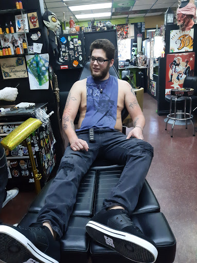 Tattoo Shop «Jinx Proof Tattoo Emporium», reviews and photos, 735 W Walnut St, Johnson City, TN 37604, USA