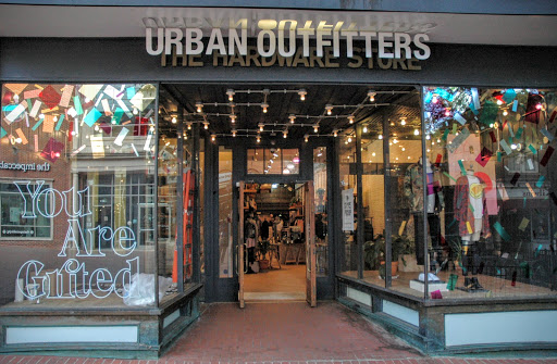 Clothing Store «Urban Outfitters», reviews and photos, 316 E Main St, Charlottesville, VA 22902, USA