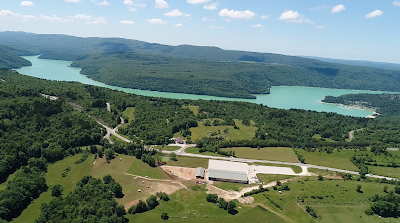 Centre Équestre Jura Sud - Lac de Vouglans à Charchilla