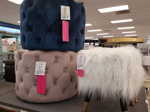 Department Store «HomeGoods», reviews and photos, 1065 Hanes Mall Blvd, Winston-Salem, NC 27103, USA