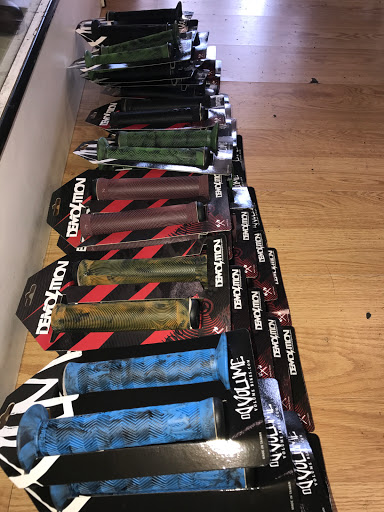 Bicycle Store «Fixie Bikes and Skateboards», reviews and photos, 445 N Garey Ave, Pomona, CA 91767, USA