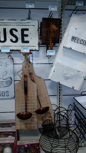 Home Improvement Store «Tractor Supply Co.», reviews and photos, 6885 US-322, Franklin, PA 16323, USA