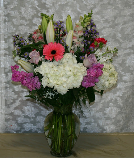 Florist «Greenlawn Florist», reviews and photos, 841 Pulaski Rd, Greenlawn, NY 11740, USA