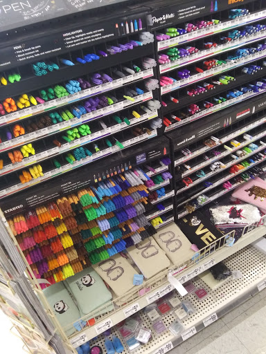 Craft Store «Michaels», reviews and photos, 697 Howe Ave, Cuyahoga Falls, OH 44221, USA