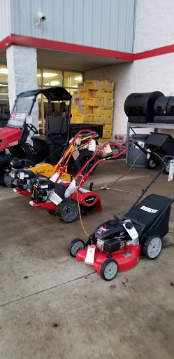 Home Improvement Store «Tractor Supply Co.», reviews and photos, 1714 N Main St, Shelbyville, TN 37160, USA