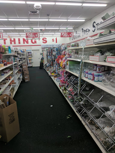 Dollar Store «Dollar Tree», reviews and photos, 26518 Lorain Rd, North Olmsted, OH 44070, USA