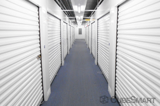 Self-Storage Facility «CubeSmart Self Storage», reviews and photos, 7910 Lemont Rd, Woodridge, IL 60517, USA