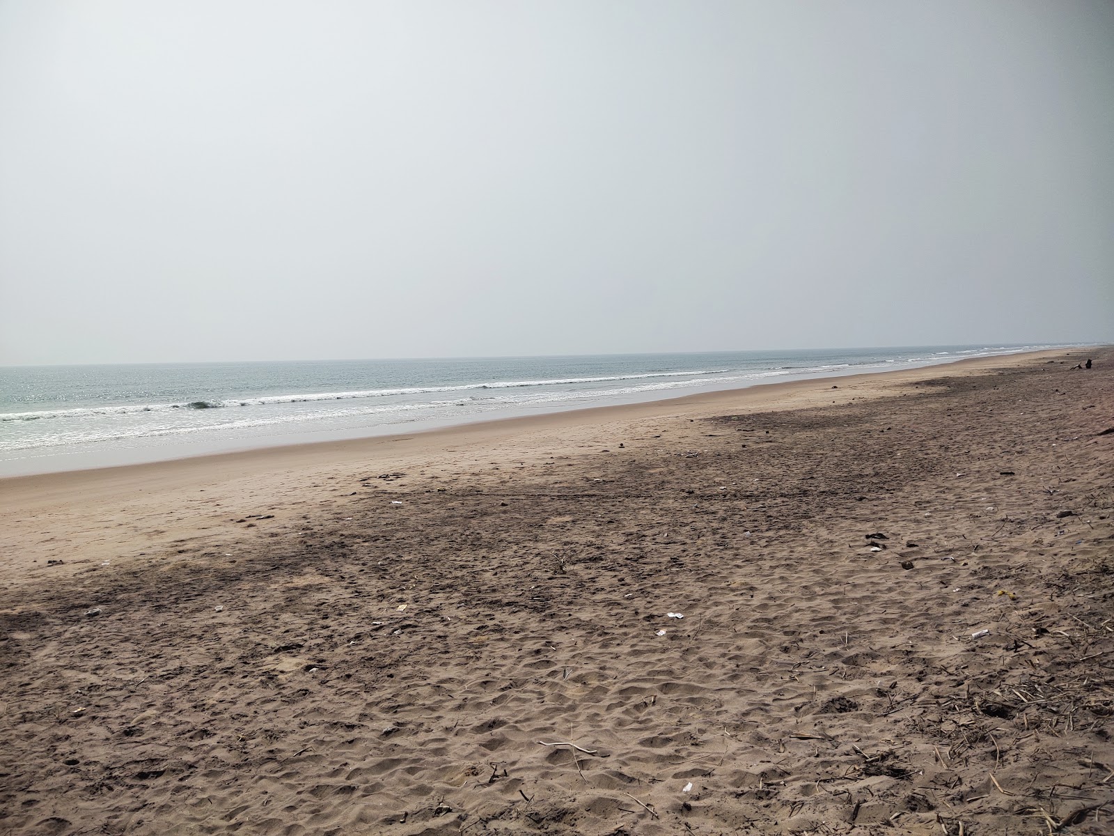 Foto av S Matchelesam Beach med turkos rent vatten yta