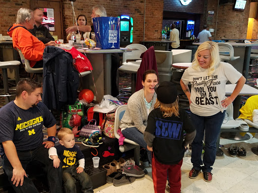 Bowling Alley «Rolling Lanes», reviews and photos, 6301 Joliet Rd, Countryside, IL 60525, USA