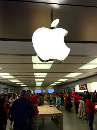 Computer Store «Apple Haywood Mall», reviews and photos, 700 Haywood Rd, Greenville, SC 29607, USA