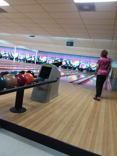 Bowling Alley «Parkside Lanes», reviews and photos, 815 S Co Rd 200 W, Greensburg, IN 47240, USA