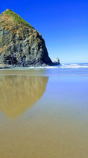 Tourist Attraction «Haystack Rock», reviews and photos, US-101, Cannon Beach, OR 97110, USA