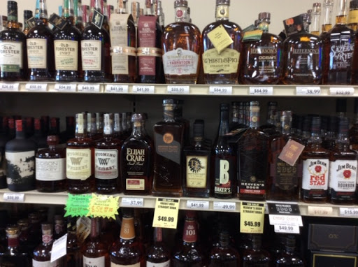 Liquor Store «Foremost Liquors», reviews and photos, 20606 Milwaukee Ave, Deerfield, IL 60015, USA