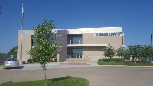 Community Center «Hiawatha City Hall & Community Center», reviews and photos, 101 Emmons St, Hiawatha, IA 52233, USA