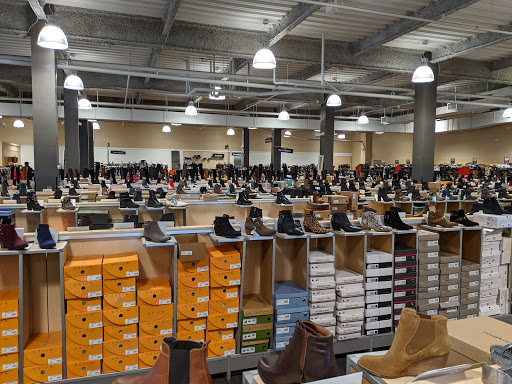 Shoe Store «DSW Designer Shoe Warehouse», reviews and photos, 118 Shawan Rd, Cockeysville, MD 21030, USA