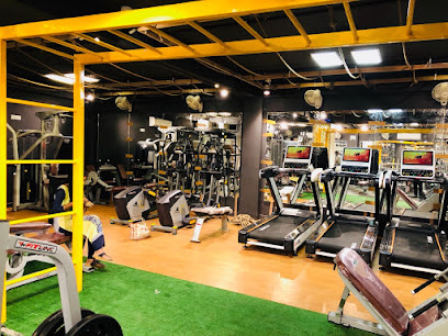 Strive Fitness Studio - l-pocket, 385-A, Chirag Delhi Opposite, Market, New Delhi, Delhi 110017, India