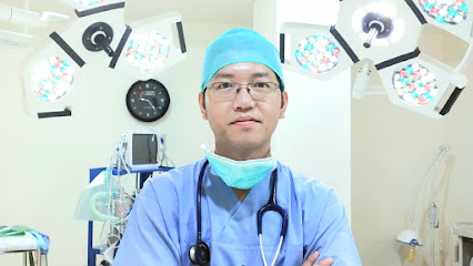 Dr. Erwin Suryanegara, M.Si.Med, Sp.B
