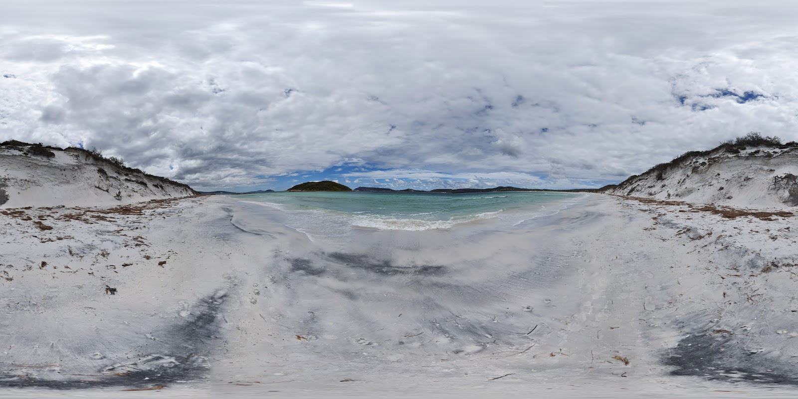 Φωτογραφία του Goode Beach North και το όμορφο τοπίο του