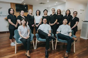 Absolute Smiles Bassendean image