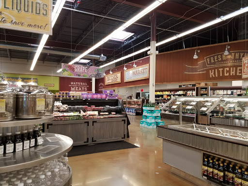 Grocery Store «Fresh Thyme Farmers Market - Omaha», reviews and photos, 14949 Evans Plaza, Omaha, NE 68116, USA