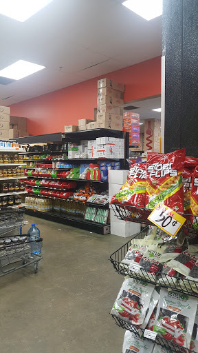 Grocery Store «Malincho Euro Market & Prestige Liquor», reviews and photos, 1475 Lee St, Des Plaines, IL 60018, USA