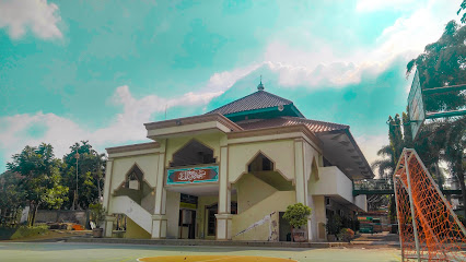 Pondok Pesantren Almanar Azhari (Islamic Boarding School)