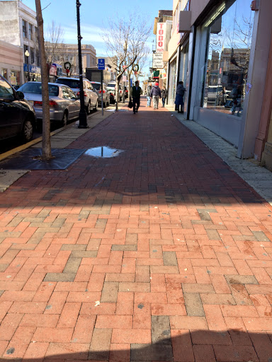 Thrift Store «Domsey Warehouse», reviews and photos, 90 Smith St, Perth Amboy, NJ 08861, USA