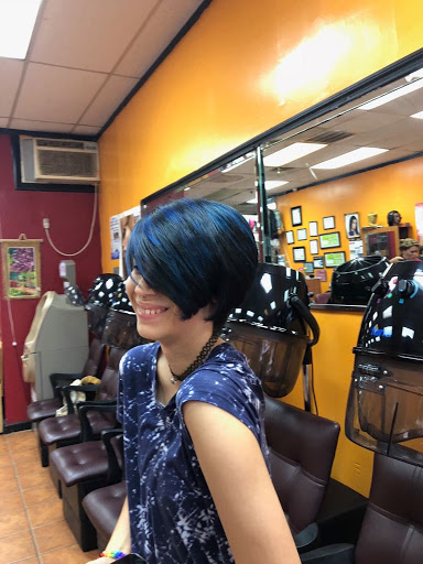 Beauty Salon «El Nati Dominican Hair Salon», reviews and photos, 6011 Haverford Ave, Philadelphia, PA 19151, USA