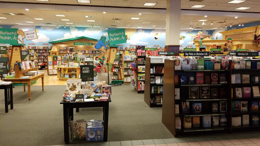 Book Store «Barnes & Noble», reviews and photos, 540 Ed Noble Pkwy, Norman, OK 73072, USA