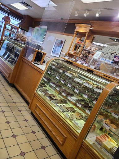 Outlet Mall «Tanger Outlet Williamsburg», reviews and photos, 150 Tanger Dr, Williamsburg, IA 52361, USA