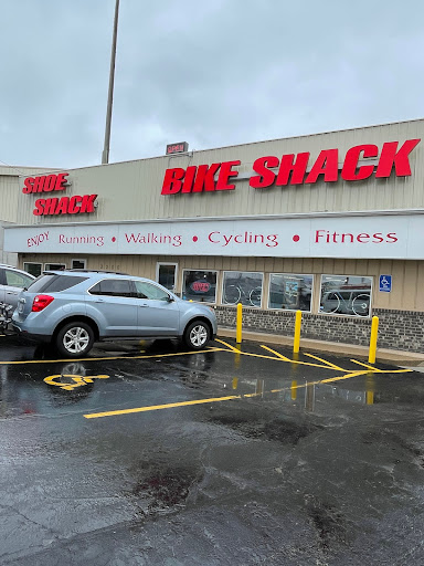 Shoe Shack, 3250 Dodge St # 5, Dubuque, IA 52003, USA, 
