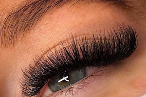 MISSTIA BEAUTY - Eyelash extensions, Nail salon, eyebrow embroidery specialist, waxing image