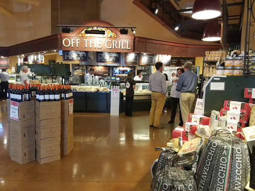 Gourmet Grocery Store «Metropolitan Market», reviews and photos, 2320 42nd Ave SW, Seattle, WA 98116, USA