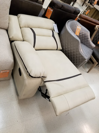 Furniture Store «Value City Furniture», reviews and photos, 6520 Carlisle Pike #400, Mechanicsburg, PA 17050, USA