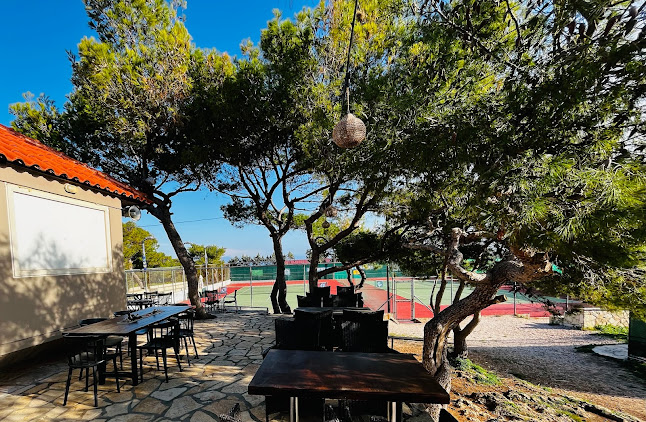 Αξιολογήσεις για το Rafina Tennis club (Οχυρό Ραφήνας) στην Ραφήνα - Ένωση