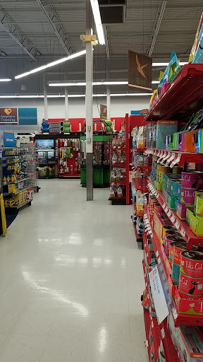 Pet Supply Store «Petco Animal Supplies», reviews and photos, 5151 Gosford Rd, Bakersfield, CA 93313, USA