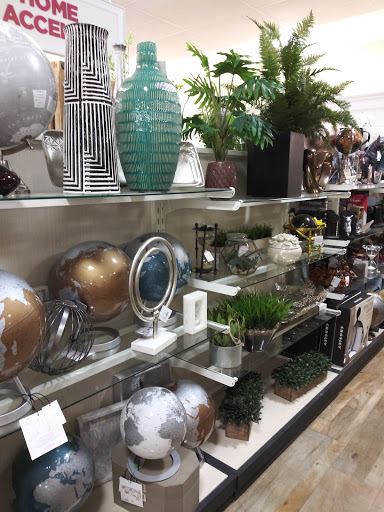 Department Store «HomeGoods», reviews and photos, 4201 Towne Center Dr, Louisville, KY 40241, USA
