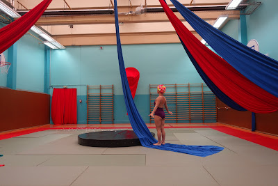 CIRKOUM - L'école du tissu aérien à Paris