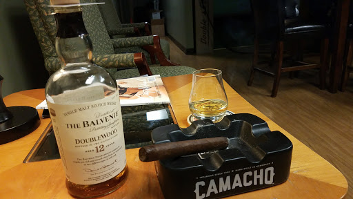 Tobacco Shop «Mickey Blakes Cigar & Golf», reviews and photos, 50 Spring St, Southington, CT 06489, USA