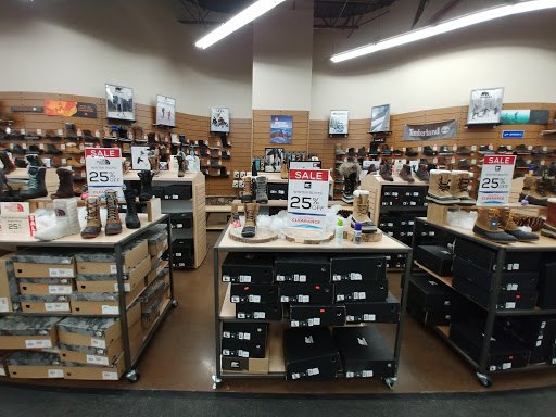 Ski Shop «Sun & Ski», reviews and photos, 220 Beaver Creek Pl, Avon, CO 81620, USA