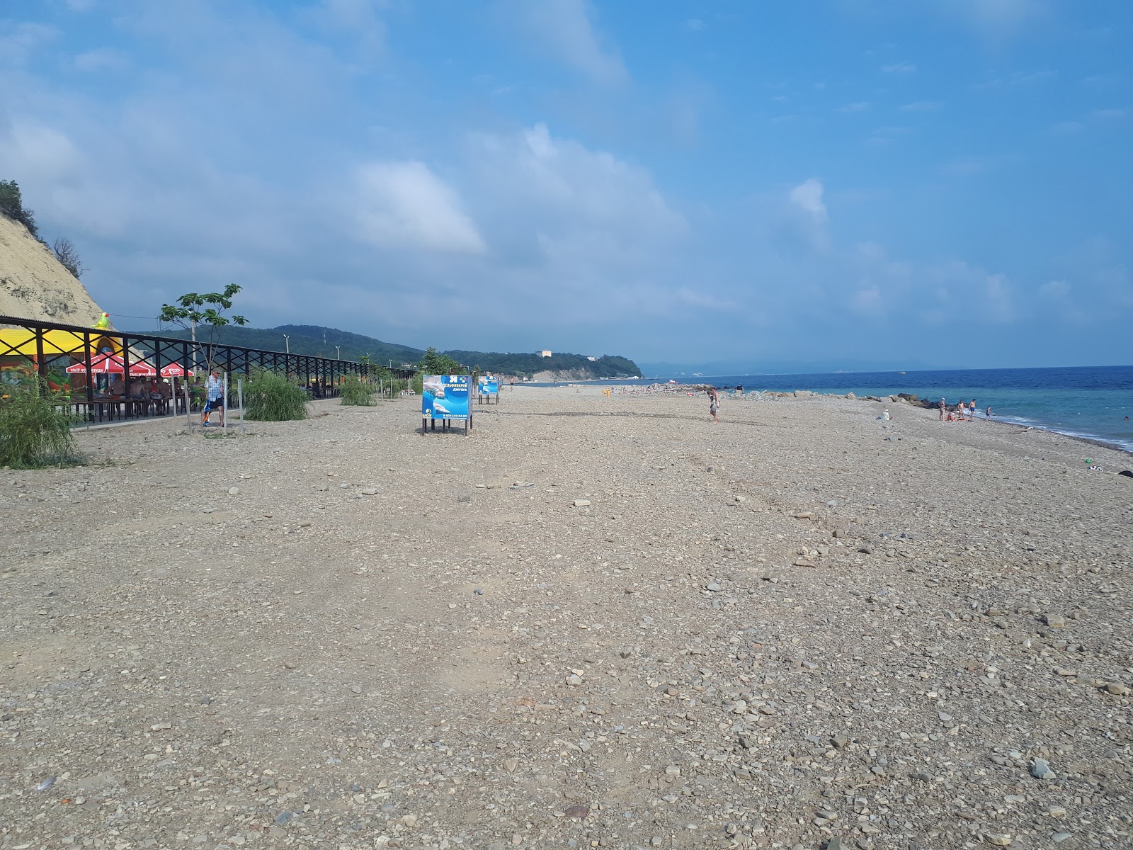 Foto van Dzhubga beach II met middle bays