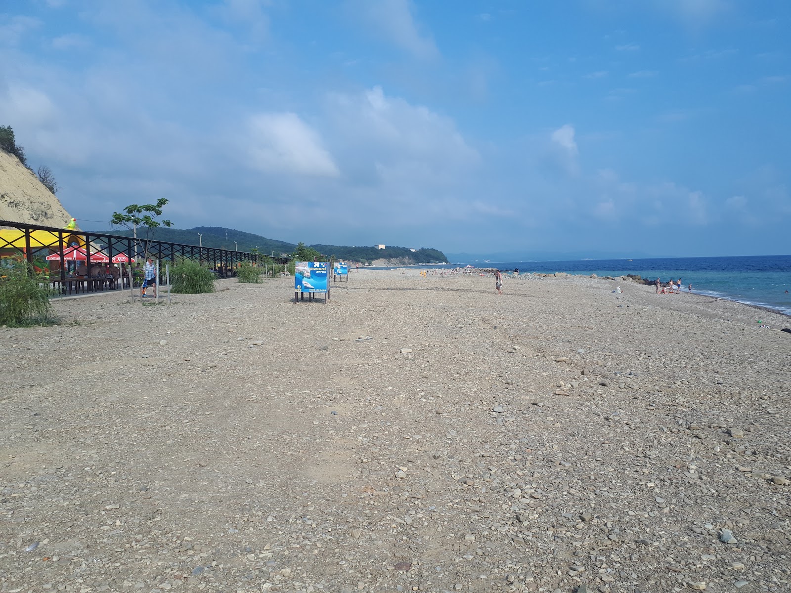 Foto af Dzhubga beach II med rummelige multi -bugter